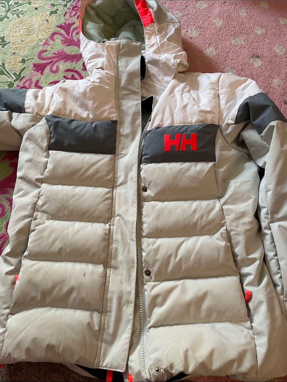 Helly Hansen Light Gray and Dark Gray Puffer Jacket with Red Logo